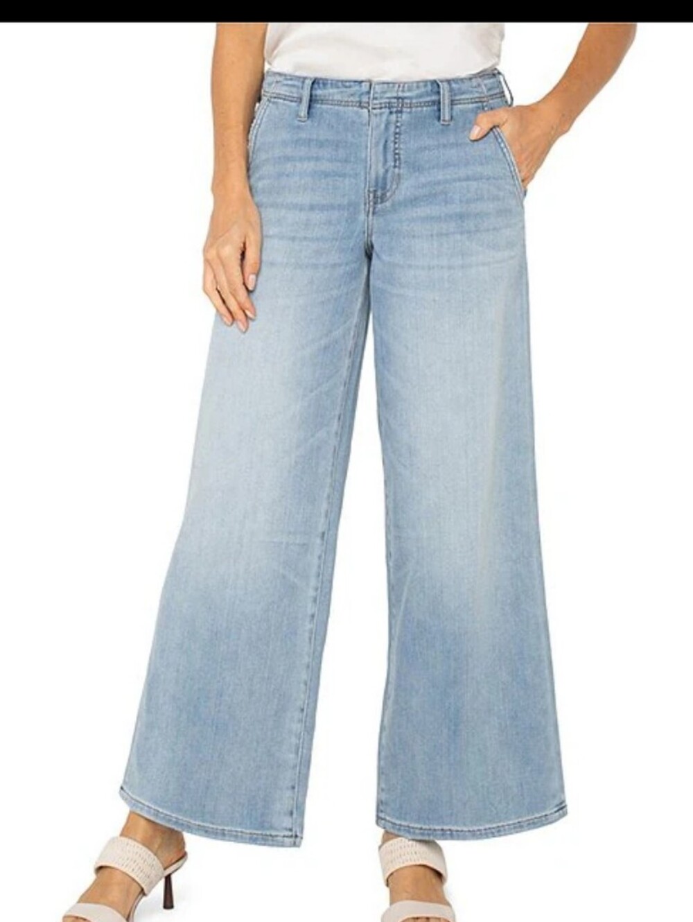 Liverpool Los Angeles Wide Leg Blue Jeans.